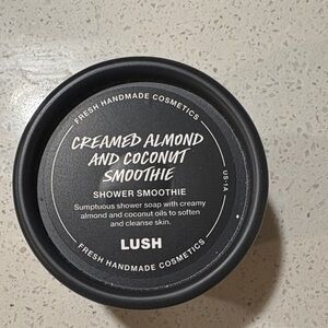 Lush Kitchen Creamed Almond and Coconut Black Shower Smoothie 🌴 🥥